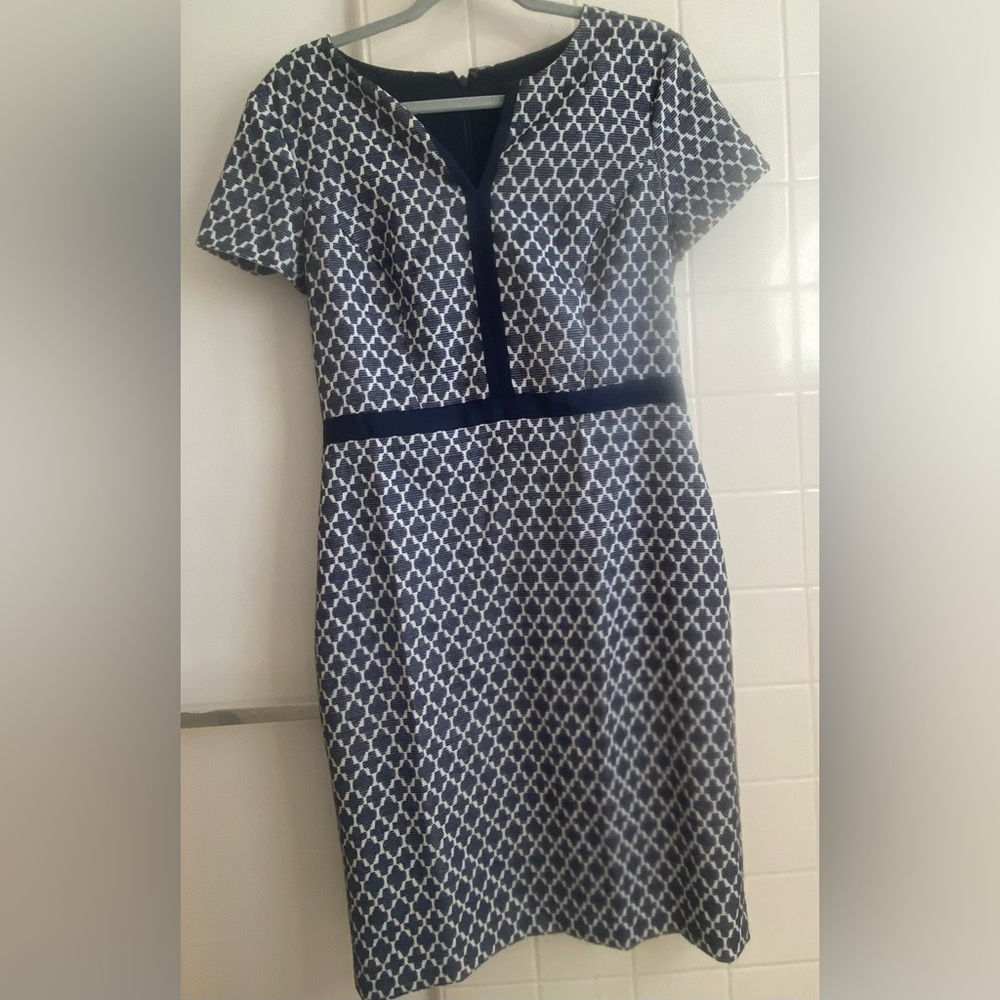 NWT Ann Taylor Navy and White Woven Geometric Dress
